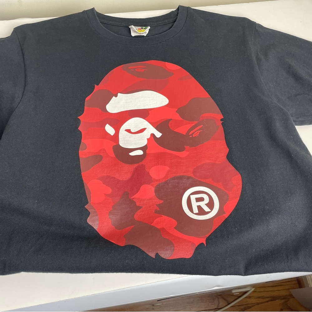 🔥Preowned BAPE RED COLOR CAMO BIG APE HEAD TEE SHIRT BLACK